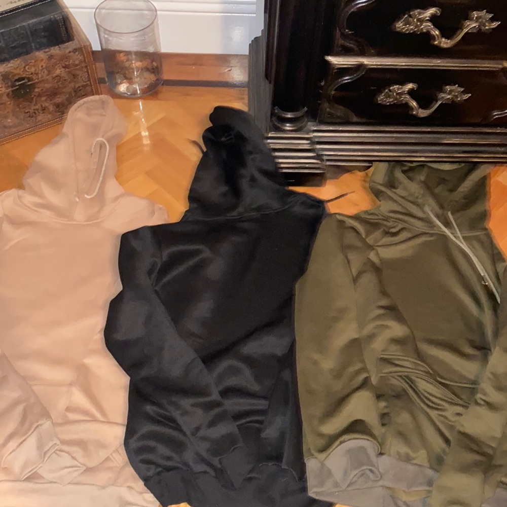 3 fleece sweatshirts